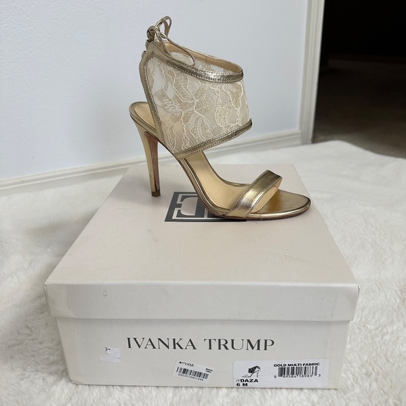 Ivanka Trump Daza Gold Multi Fabric Heels - Picture 11 of 11